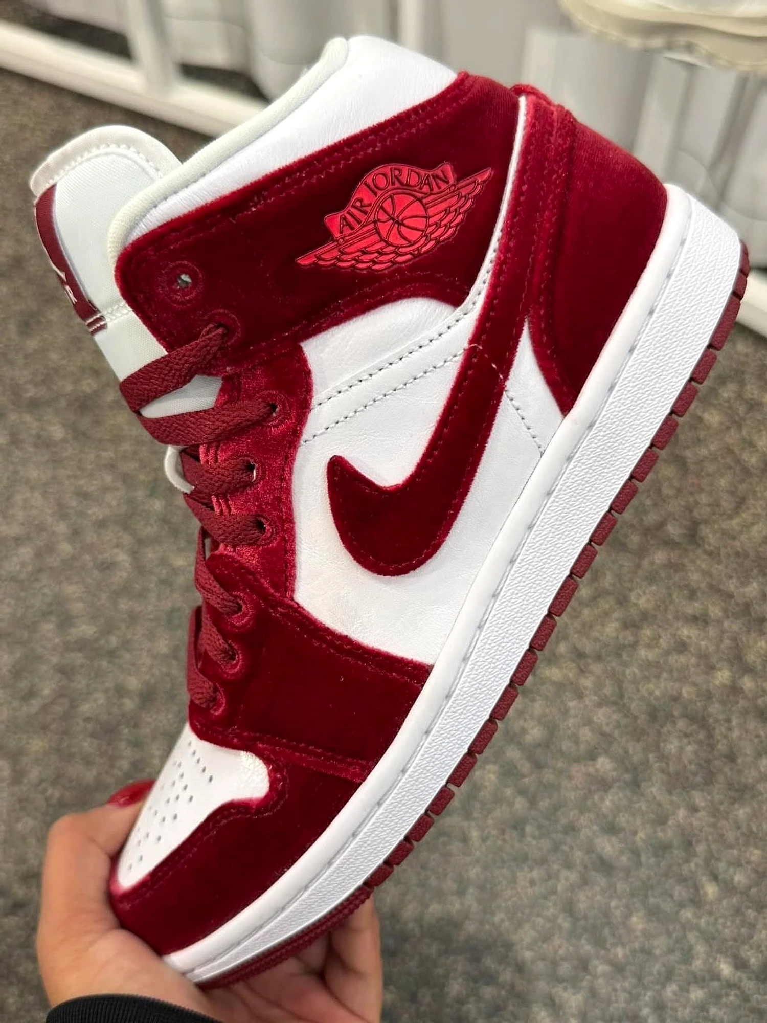 Air Jordan 1 Mid Burgundy Velvet