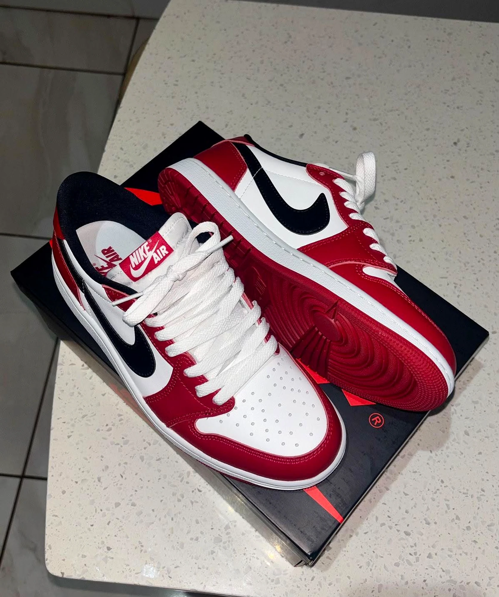 Air Jordan 1 Low OG Chicago